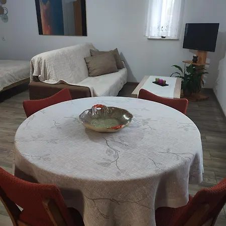 Pod Lasem Apartment